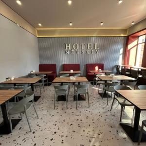 Hotel Nevsky 111