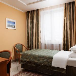 Hotel Maleton on Garibaldi