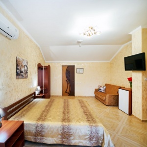 Hotel Miru Mir