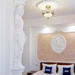 Гостиница ОТО Смоленск (б. Версаль)
