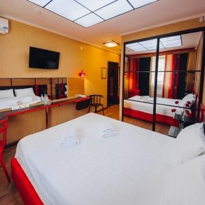 Hotel Hostel & Lux Victoria