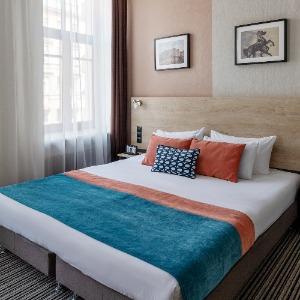 Hotel Station Premier V18