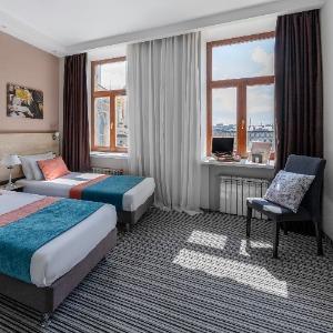 Hotel Station Premier V18