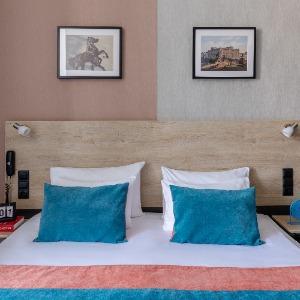 Hotel Station Premier V18