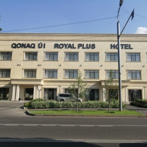 Hotel Royal Plus