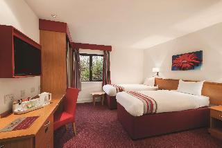 Hotel Ramada by Wyndham Cambridge