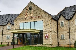 Best Western Plus Pastures Hotel
