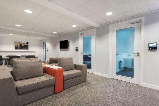 Гостиница Days Inn by Wyndham Watford Gap