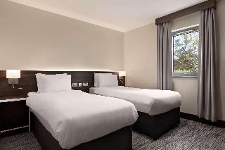 Гостиница Ramada by Wyndham Cobham