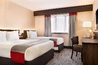 Гостиница Ramada by Wyndham Cobham