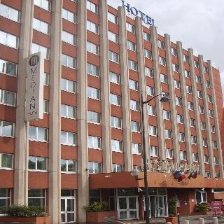 Гостиница Median Paris Congres