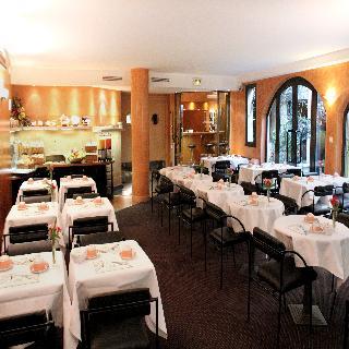 Hotel Opera Cadet