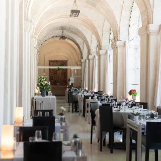 Hotel Cloitre Saint Louis