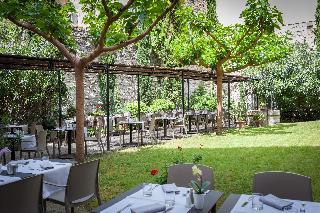 Hotel Cloitre Saint Louis