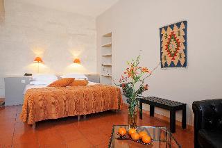 Hotel Cloitre Saint Louis