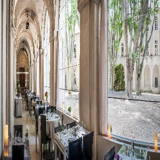 Hotel Cloitre Saint Louis