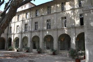 Hotel Cloitre Saint Louis