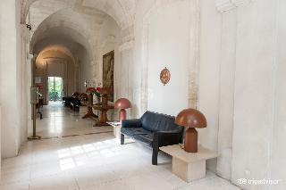 Hotel Cloitre Saint Louis