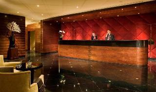 Гостиница Warwick Paris