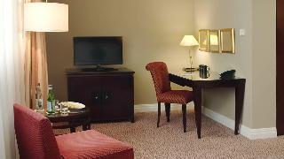 Гостиница Warwick Paris