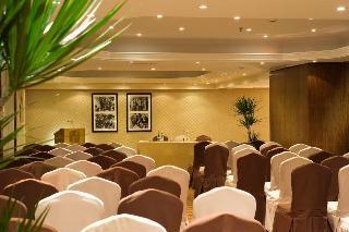 Гостиница Warwick Paris