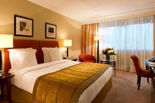 Гостиница Warwick Paris