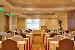 Гостиница Warwick Paris