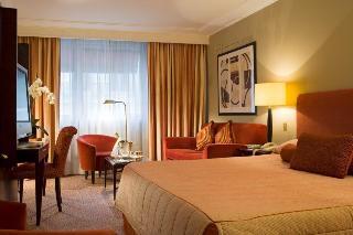 Гостиница Warwick Paris