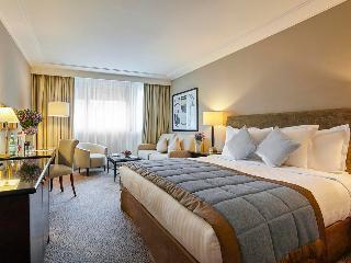 Гостиница Warwick Paris