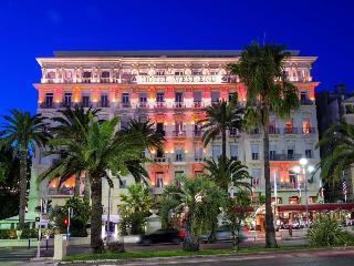 Hotel West End