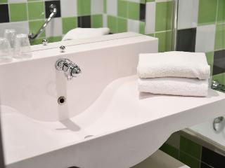 Hotel ibis Styles Avignon Sud
