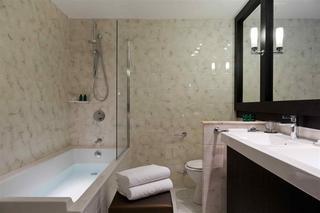 Гостиница Sofitel Strasbourg Grande Ile