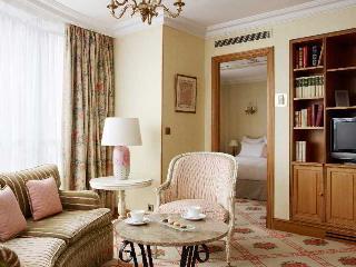 Hotel De Vigny