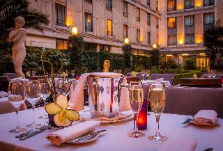 The Hotel du Collectionneur Arc de Triomphe Paris