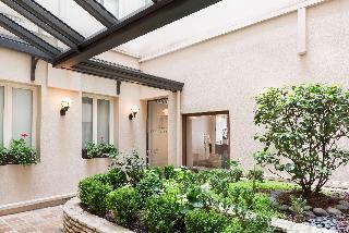 Гостиница Best Western Jardin De Cluny