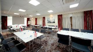 Hotel Holiday Inn Resort Nice-Port St. Laurent