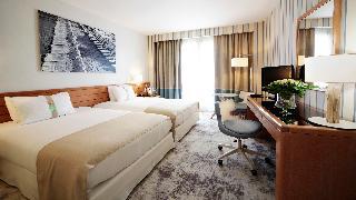 Hotel Holiday Inn Resort Nice-Port St. Laurent