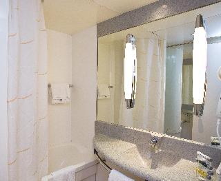 Гостиница Novotel Aix-en-Provence Pont-de-l'Arc Fenouilleres
