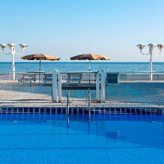 Гостиница JW Marriott Cannes