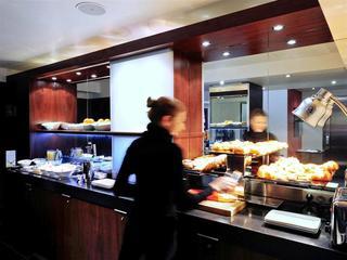 Гостиница Hotel Mercure Paris Tour Eiffel Pont Mirabeau