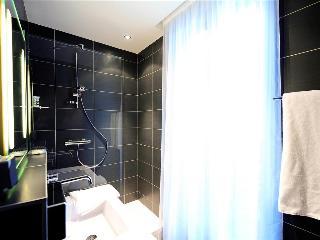 Гостиница Hotel Mercure Paris Tour Eiffel Pont Mirabeau