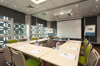 Гостиница Holiday Inn Express Strasbourg Sud