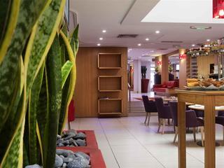 Гостиница Hotel Mercure Paris Arc de Triomphe Etoile
