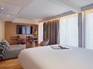 Гостиница Hotel Mercure Paris Arc de Triomphe Etoile