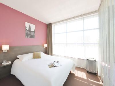 Гостиница Adagio Access Toulouse Saint Cyprien