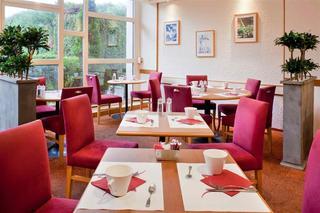 Гостиница Hotel Mercure Paris Sud Les Ulis Courtaboeuf