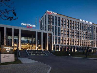 Hotel Courtyard Zhengzhou Airport