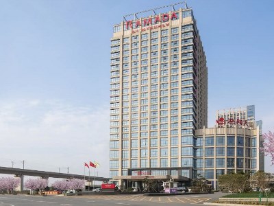 Hotel Ramada By Wyndham Wuhan North