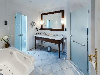 Excelsior Hotel Ernst