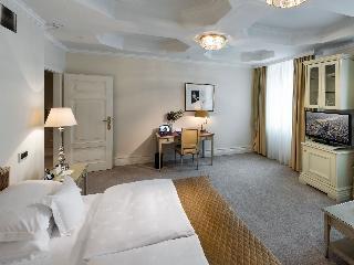 Excelsior Hotel Ernst